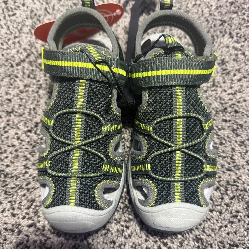 Wonder Nation Closed Toe Sandals Kids 11 Olive Green NWT Athletic Water Shoes